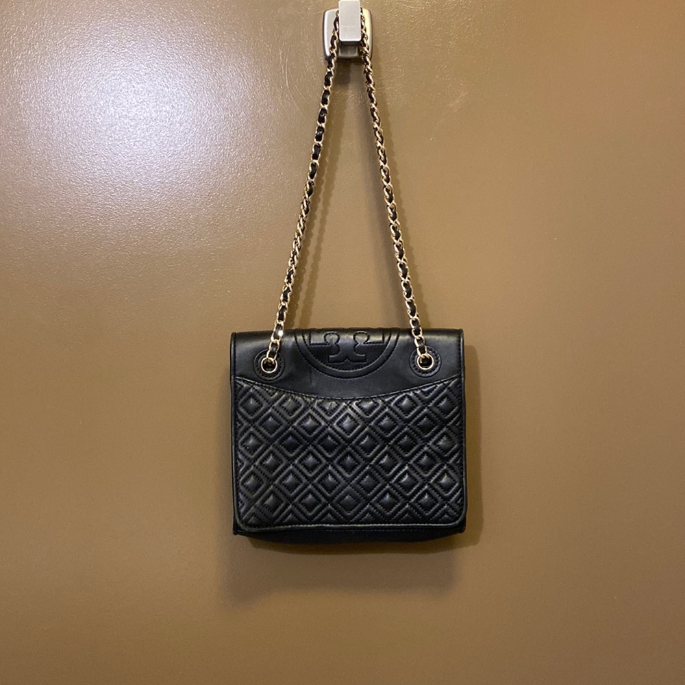 Tory Burch cross body or shoulder bag